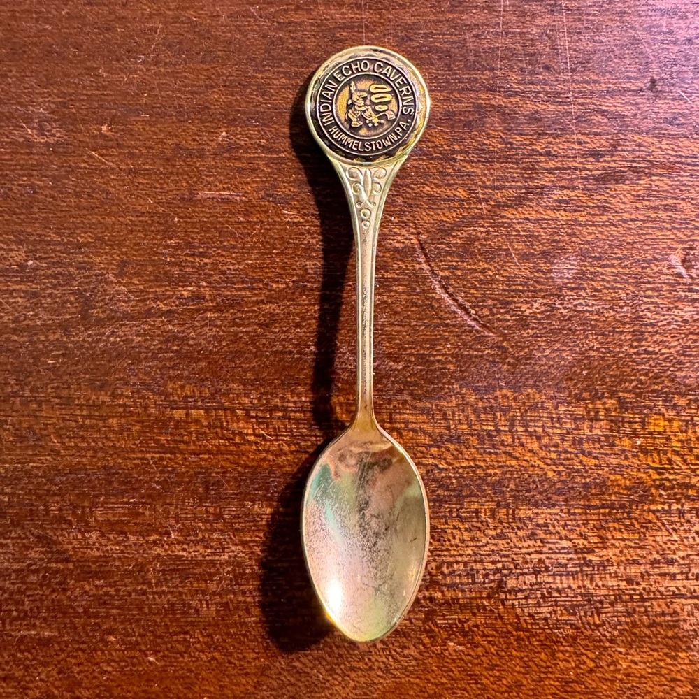 Indian echo caverns Hummelstown PA gold collectible spoon